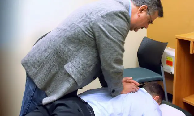 Evidence for Spinal Manipulation Is ‘Moderate’ in Study, But Is It Worth the Risk?