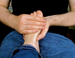 foot massage oxytocin